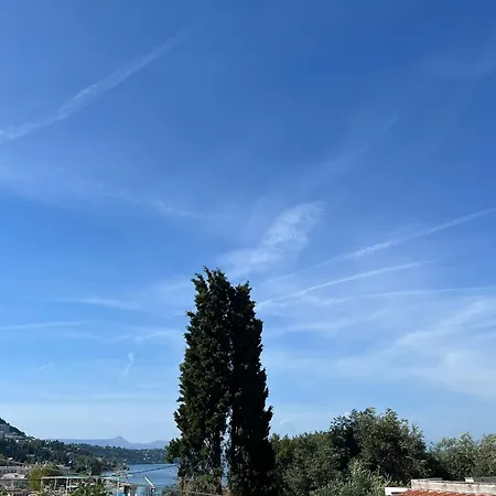 Avgoustina Venus Benitses (Corfu)